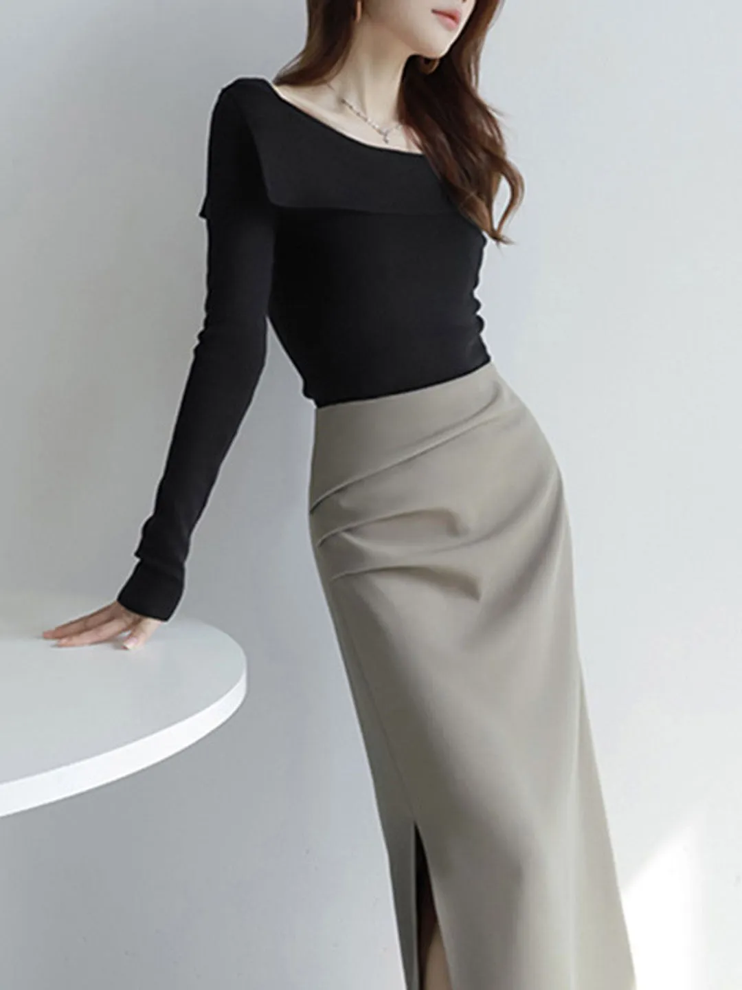 Natalie Classic Off-Shoulder Solid Color Knitted Top
