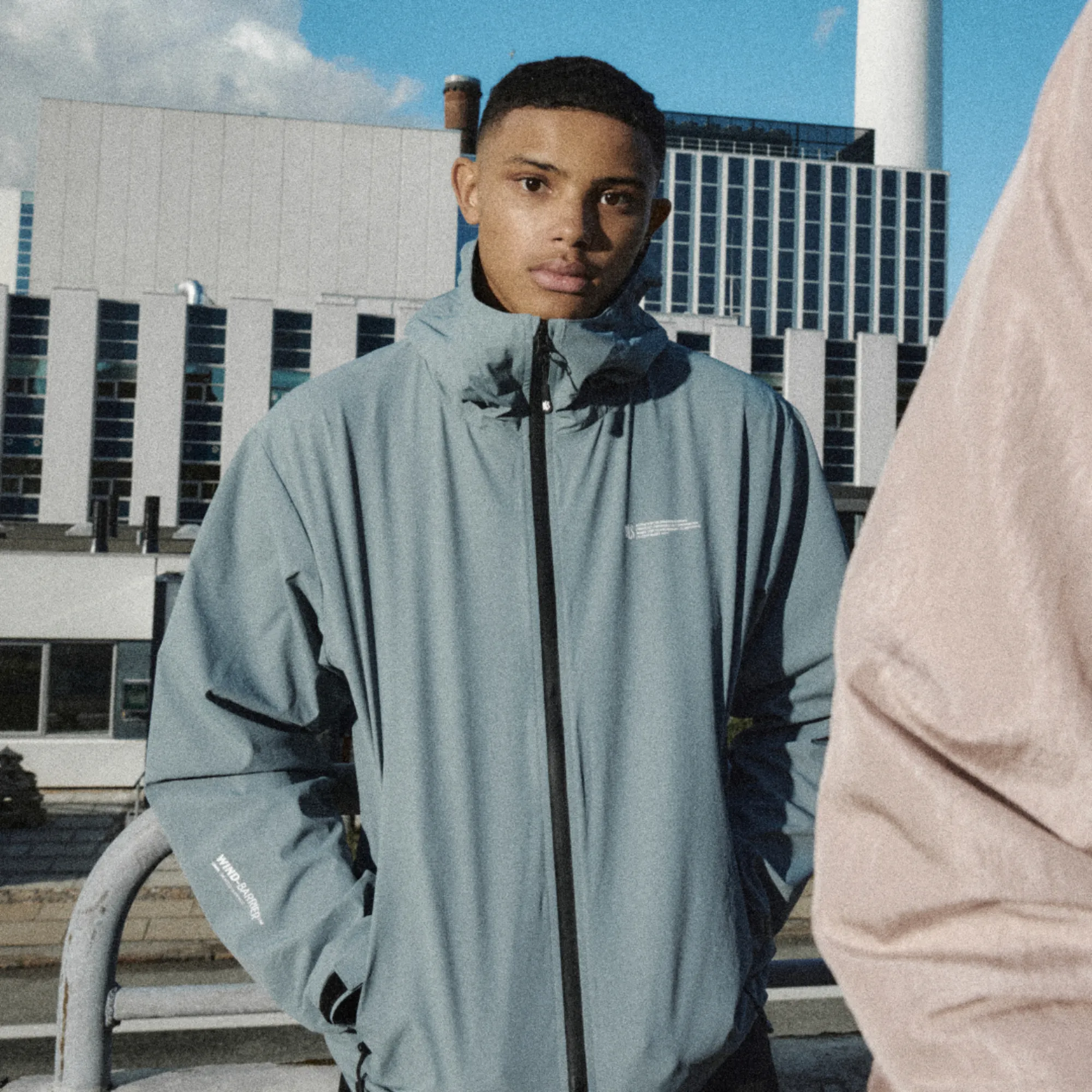 Tompkins Windbreaker - Dusty Blue
